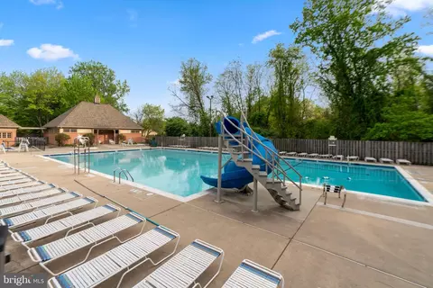 Exterior - 2 Oxley Square Rd, Gaithersburg, MD 20877 photo 10 of 10