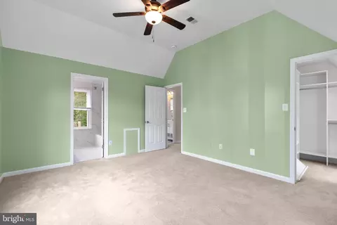 Entry Way - 2 Oxley Square Rd, Gaithersburg, MD 20877 photo 3 of 5