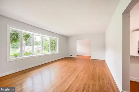 12405 Ellen Ct, Silver Spring, MD 20904 photo 9