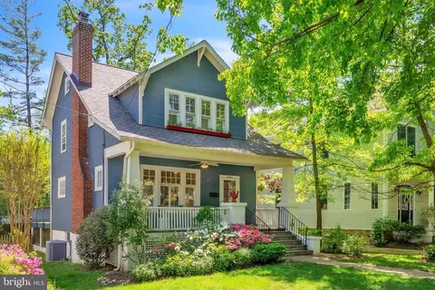 3702 Thornapple St, Chevy Chase, MD 20815