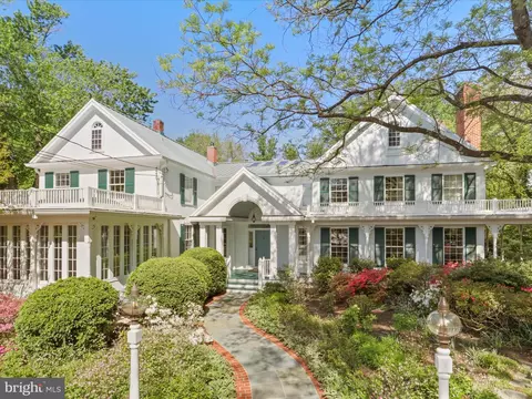 9400 Falls Rd, Potomac, MD 20854