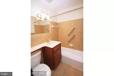 Bath - 8710 Manchester Rd #1, Silver Spring, MD 20901 photo 1 of 1