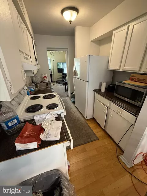17427 Hughes Rd, Poolesville, MD 20837 photo 2