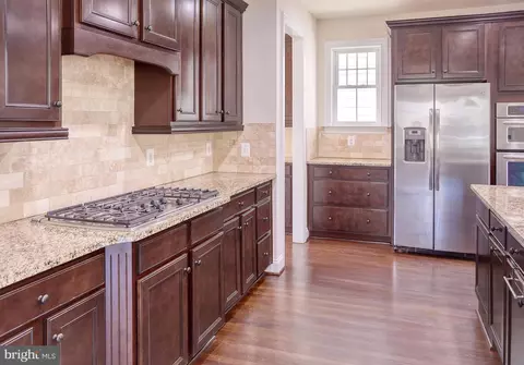 Kitchen - 13501 Moonlight Trail Dr, Silver Spring, MD 20906 photo 4 of 5