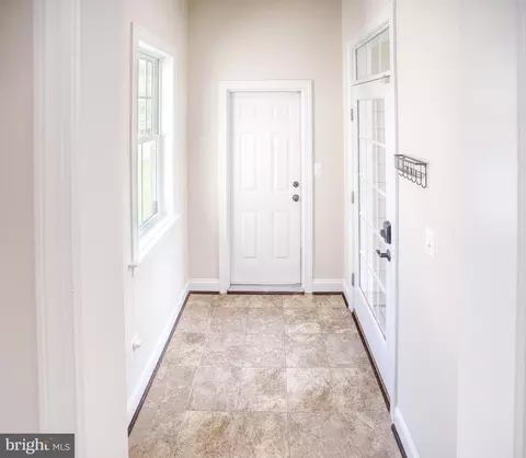 Entry Way - 13501 Moonlight Trail Dr, Silver Spring, MD 20906 photo 8 of 17