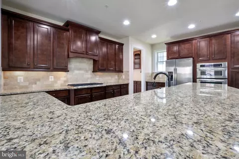 Kitchen - 13501 Moonlight Trail Dr, Silver Spring, MD 20906 photo 2 of 5