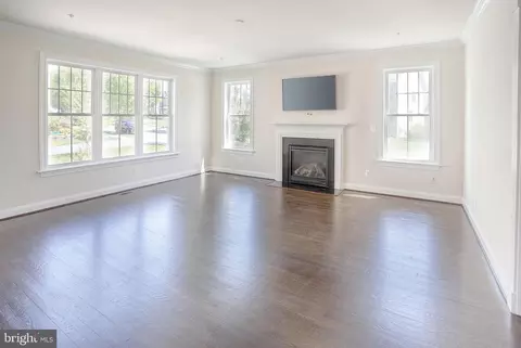 Living - 13501 Moonlight Trail Dr, Silver Spring, MD 20906 photo 3 of 5