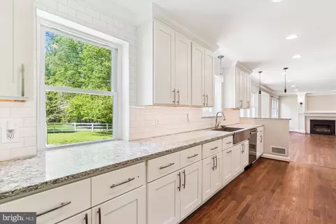 813 Midland Rd, Silver Spring, MD 20904 photo 2