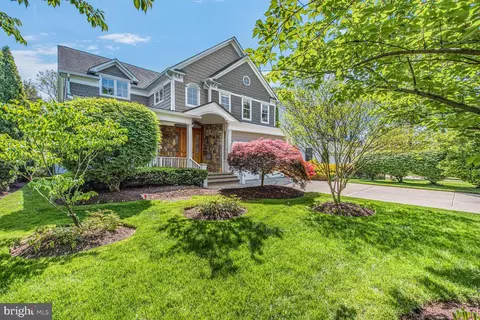 5608 Durbin Rd, Bethesda, MD 20814
