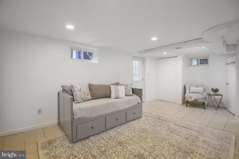Bedroom - 10002 Reddick Dr, Silver Spring, MD 20901 photo 6 of 6