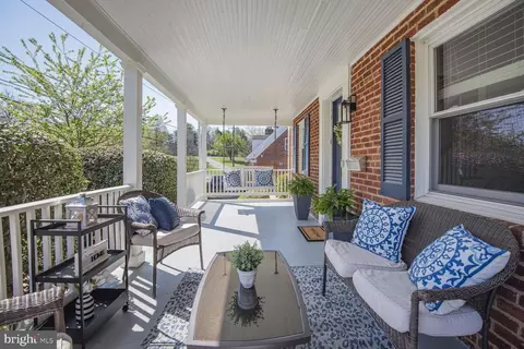 Exterior - 10002 Reddick Dr, Silver Spring, MD 20901 photo 3 of 13