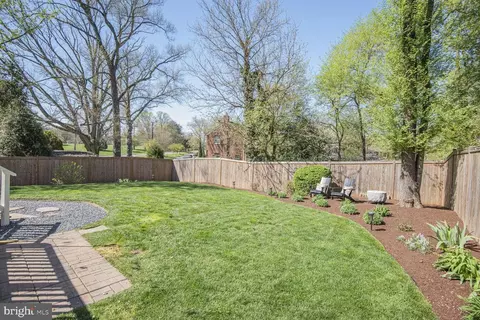 Exterior - 10002 Reddick Dr, Silver Spring, MD 20901 photo 9 of 13