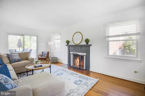 Living - 10002 Reddick Dr, Silver Spring, MD 20901 photo 1 of 1