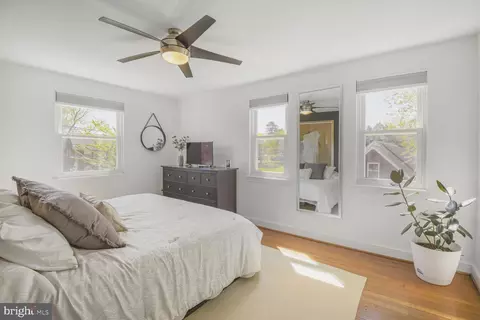 Bedroom - 10002 Reddick Dr, Silver Spring, MD 20901 photo 3 of 6