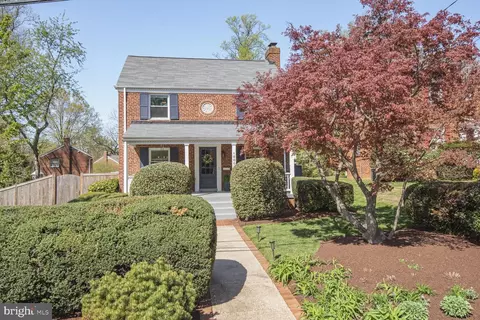 Exterior - 10002 Reddick Dr, Silver Spring, MD 20901 photo 2 of 13