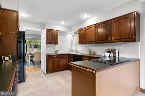 14620 Jaystone Dr, Silver Spring, MD 20905 photo 13