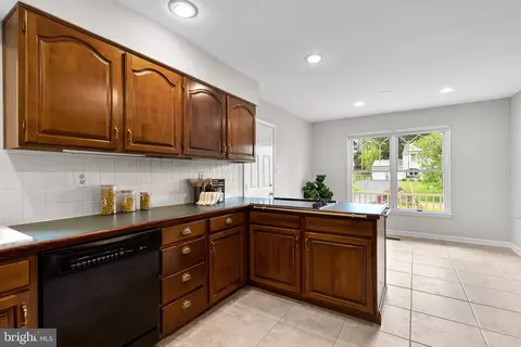 14620 Jaystone Dr, Silver Spring, MD 20905 photo 12
