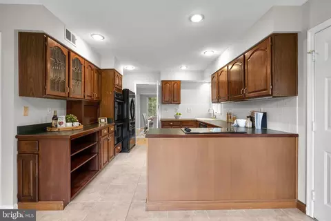 14620 Jaystone Dr, Silver Spring, MD 20905 photo 14