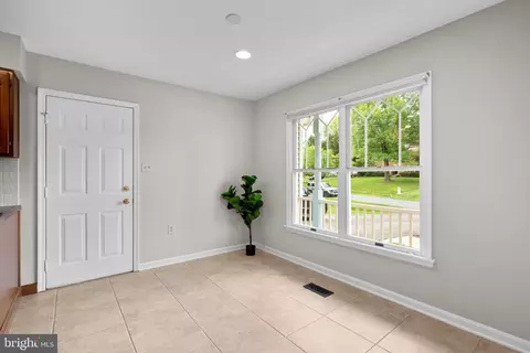 14620 Jaystone Dr, Silver Spring, MD 20905 photo 16
