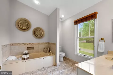 14620 Jaystone Dr, Silver Spring, MD 20905 photo 39