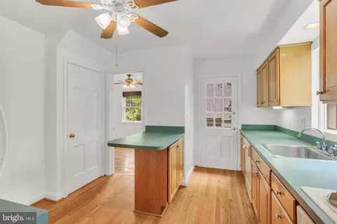 1529 Red Oak Dr, Silver Spring, MD 20910 photo 12