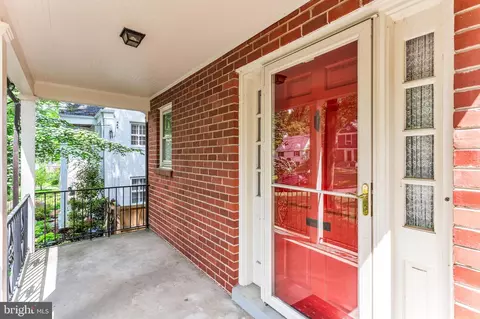 1529 Red Oak Dr, Silver Spring, MD 20910 photo 3