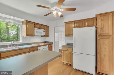 1529 Red Oak Dr, Silver Spring, MD 20910 photo 14