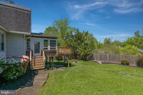 Exterior - 13208 Rippling Brook Dr, Silver Spring, MD 20906 photo 13 of 14