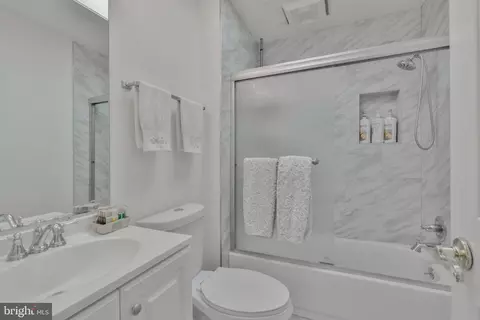 Bath - 13208 Rippling Brook Dr, Silver Spring, MD 20906 photo 3 of 4