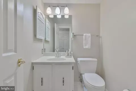 Bath - 13208 Rippling Brook Dr, Silver Spring, MD 20906 photo 1 of 4