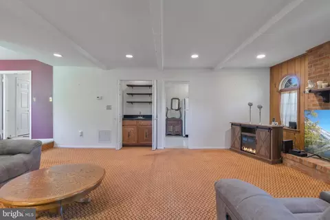 Living - 13208 Rippling Brook Dr, Silver Spring, MD 20906 photo 5 of 5