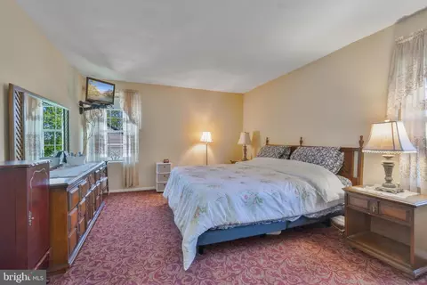 Bedroom - 13208 Rippling Brook Dr, Silver Spring, MD 20906 photo 4 of 7