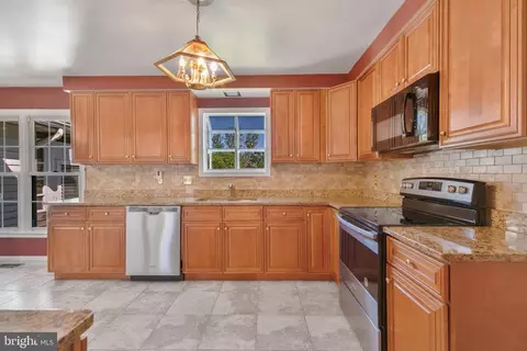 Kitchen - 13208 Rippling Brook Dr, Silver Spring, MD 20906 photo 3 of 5