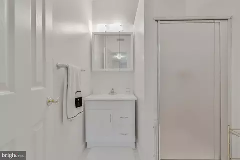 Bath - 13208 Rippling Brook Dr, Silver Spring, MD 20906 photo 4 of 4