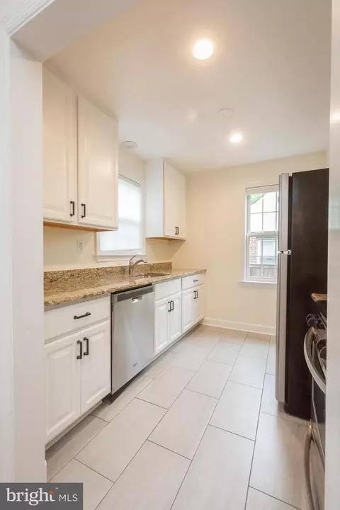 Kitchen - 2016 Lansdowne Way, Silver Spring, MD 20910 photo 2 of 2