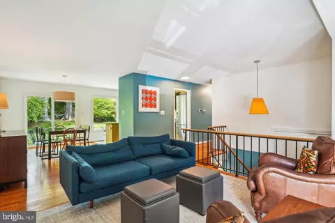 2409 Hayden Dr, Silver Spring, MD 20902 photo 6