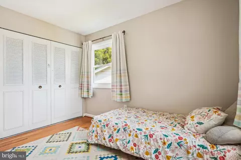 2409 Hayden Dr, Silver Spring, MD 20902 photo 17