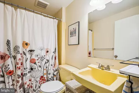 2409 Hayden Dr, Silver Spring, MD 20902 photo 26