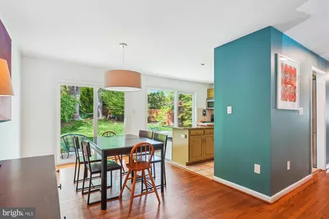 2409 Hayden Dr, Silver Spring, MD 20902 photo 10