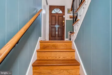 2409 Hayden Dr, Silver Spring, MD 20902 photo 3