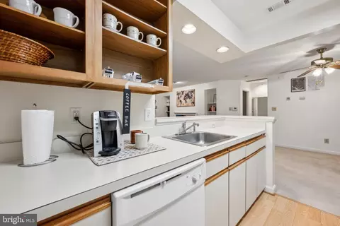 13702 Modrad Way #8-B-21, Silver Spring, MD 20904 photo 11