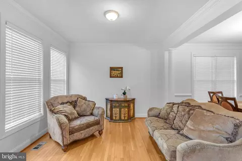1010 Hollywood Ave, Silver Spring, MD 20904 photo 2