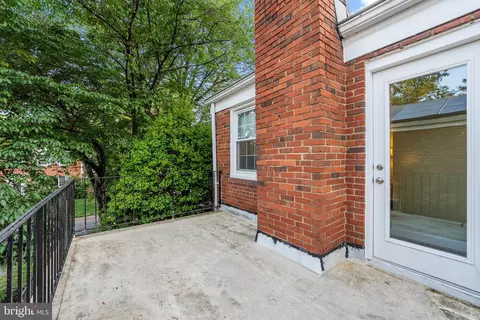 Exterior - 407 Deerfield Ave, Silver Spring, MD 20910 photo 3 of 10