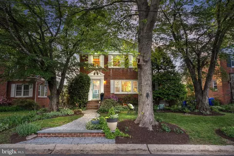 Exterior - 407 Deerfield Ave, Silver Spring, MD 20910 photo 5 of 10