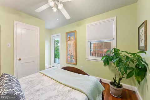Bedroom - 407 Deerfield Ave, Silver Spring, MD 20910 photo 10 of 13