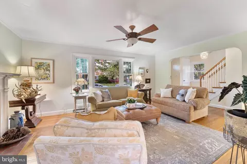 Living - 407 Deerfield Ave, Silver Spring, MD 20910 photo 1 of 2