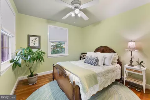 Bedroom - 407 Deerfield Ave, Silver Spring, MD 20910 photo 9 of 13