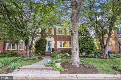 Exterior - 407 Deerfield Ave, Silver Spring, MD 20910 photo 7 of 10