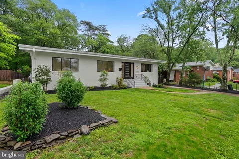 Exterior - 11513 Orebaugh Ave, Silver Spring, MD 20902 photo 6 of 7