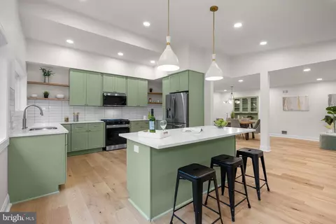 Kitchen - 11513 Orebaugh Ave, Silver Spring, MD 20902 photo 4 of 7